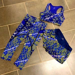 Athleta bundle. Leggings, top and shorts